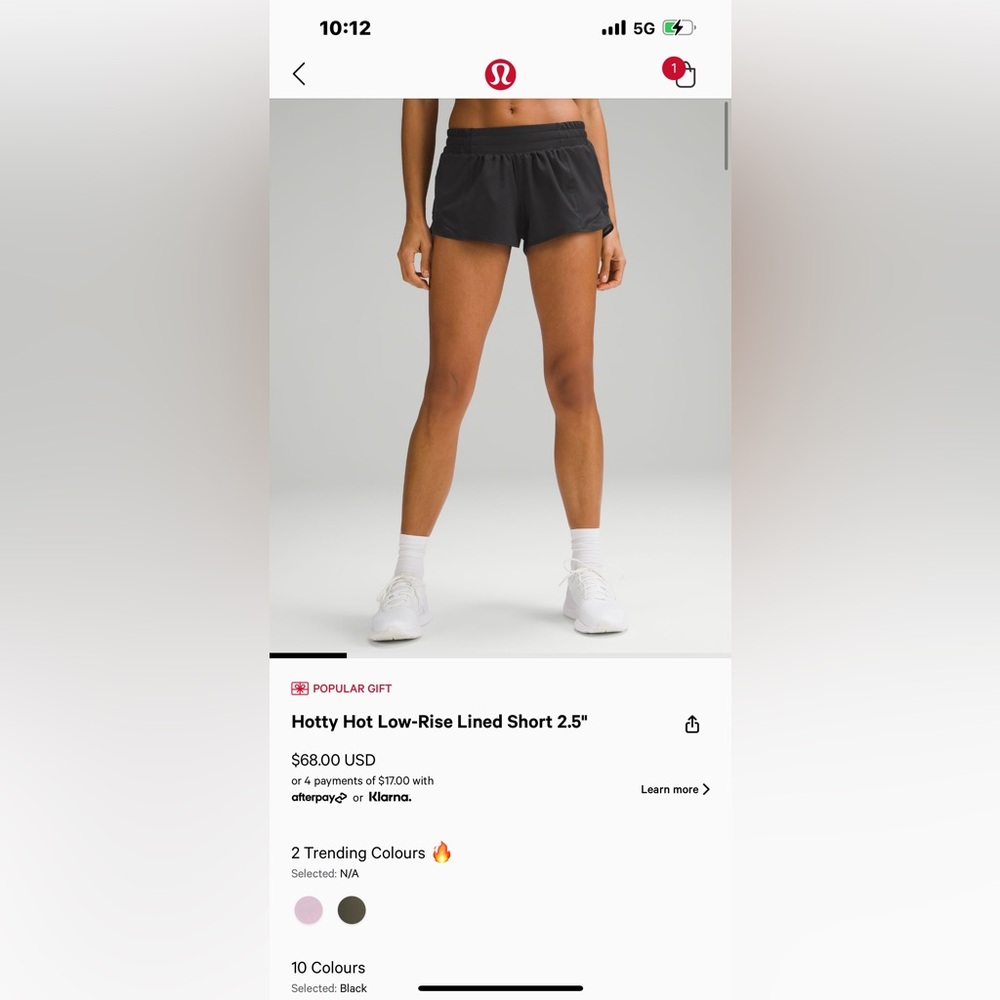 Lululemon hotty hot low rise shorts 2.5
